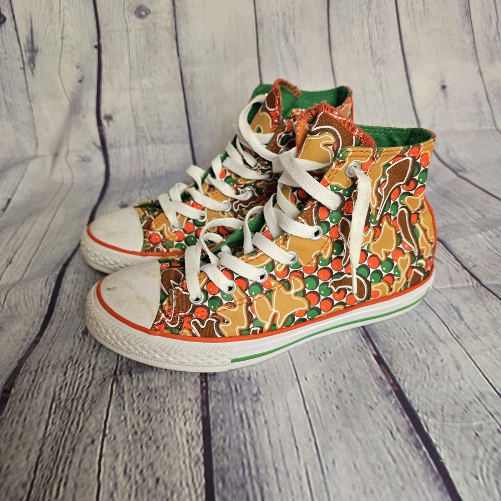 Converse Chuck Taylor Green and Red Christmas High-Tops Sneakers 3